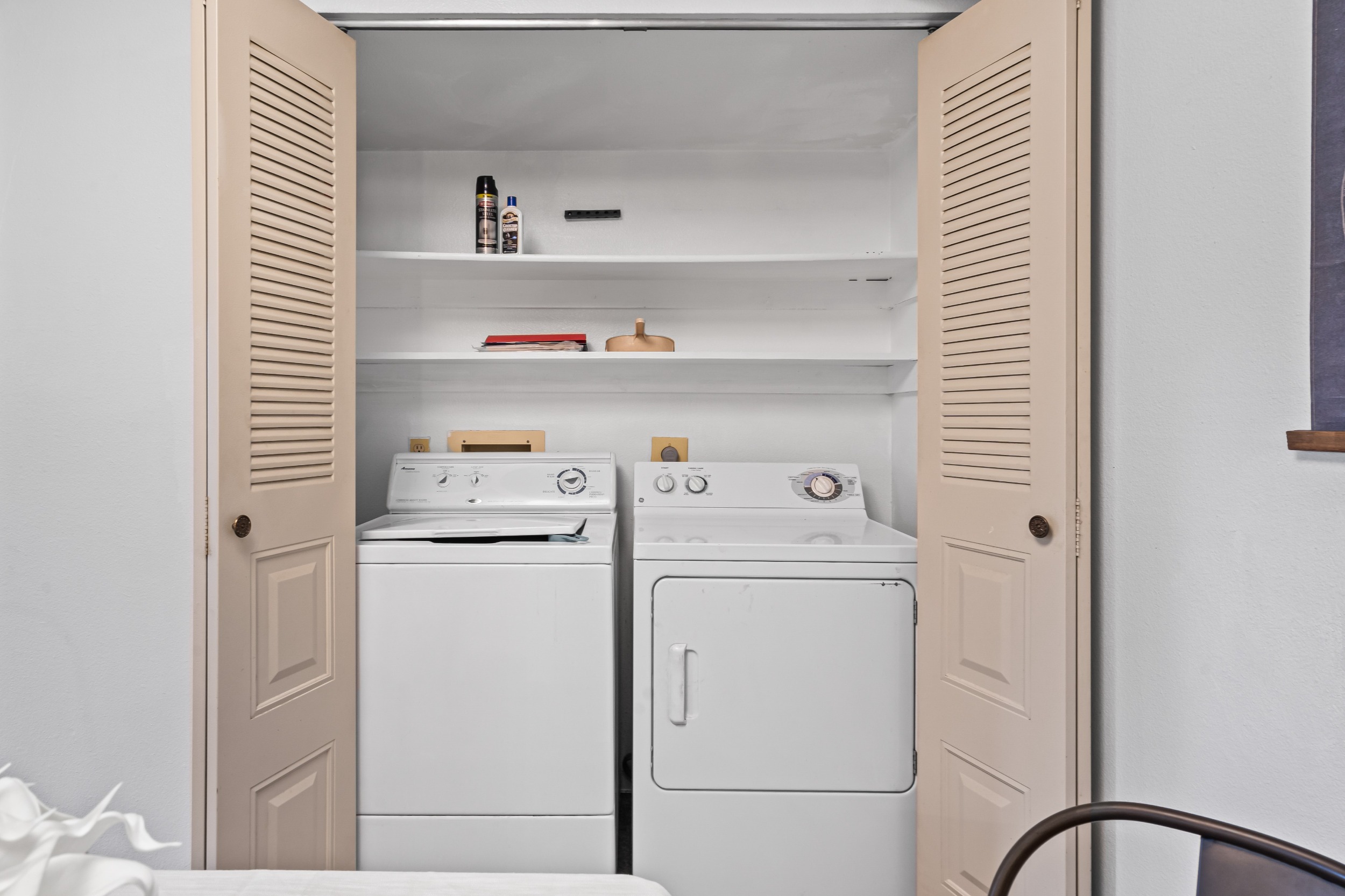 Washer/Dryer Area