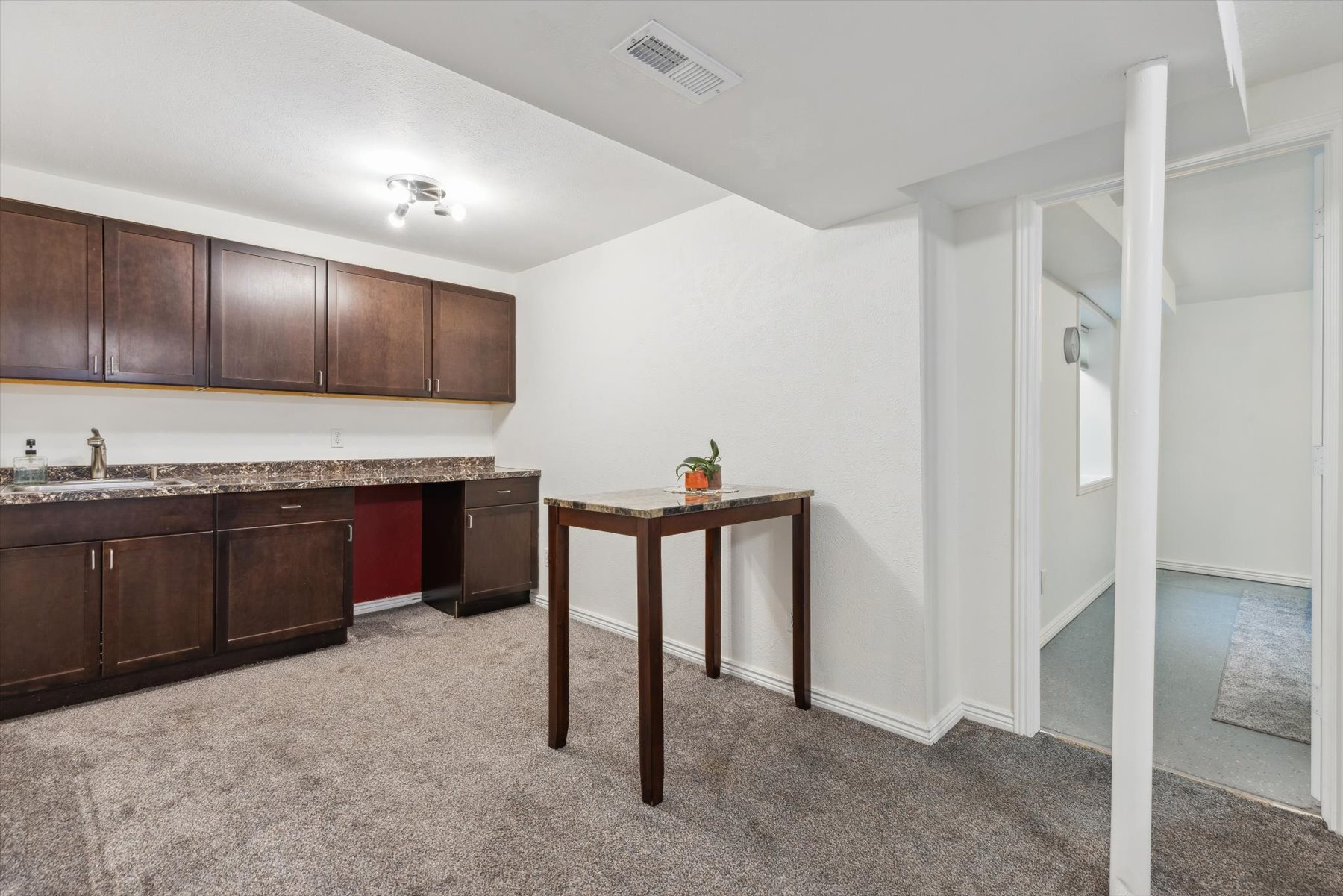 Wet bar and cabinets