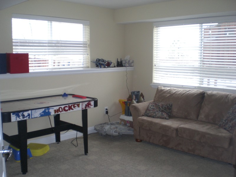 Basement Bedroom - could be used as a child's playroom