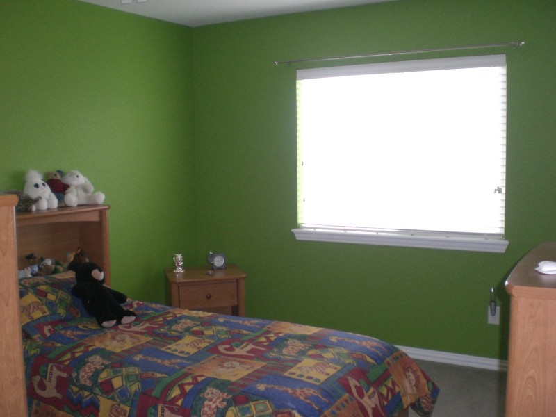 2nd floor bedroom