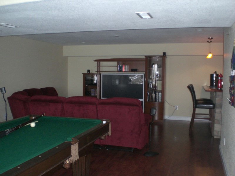 Open basement floor plan