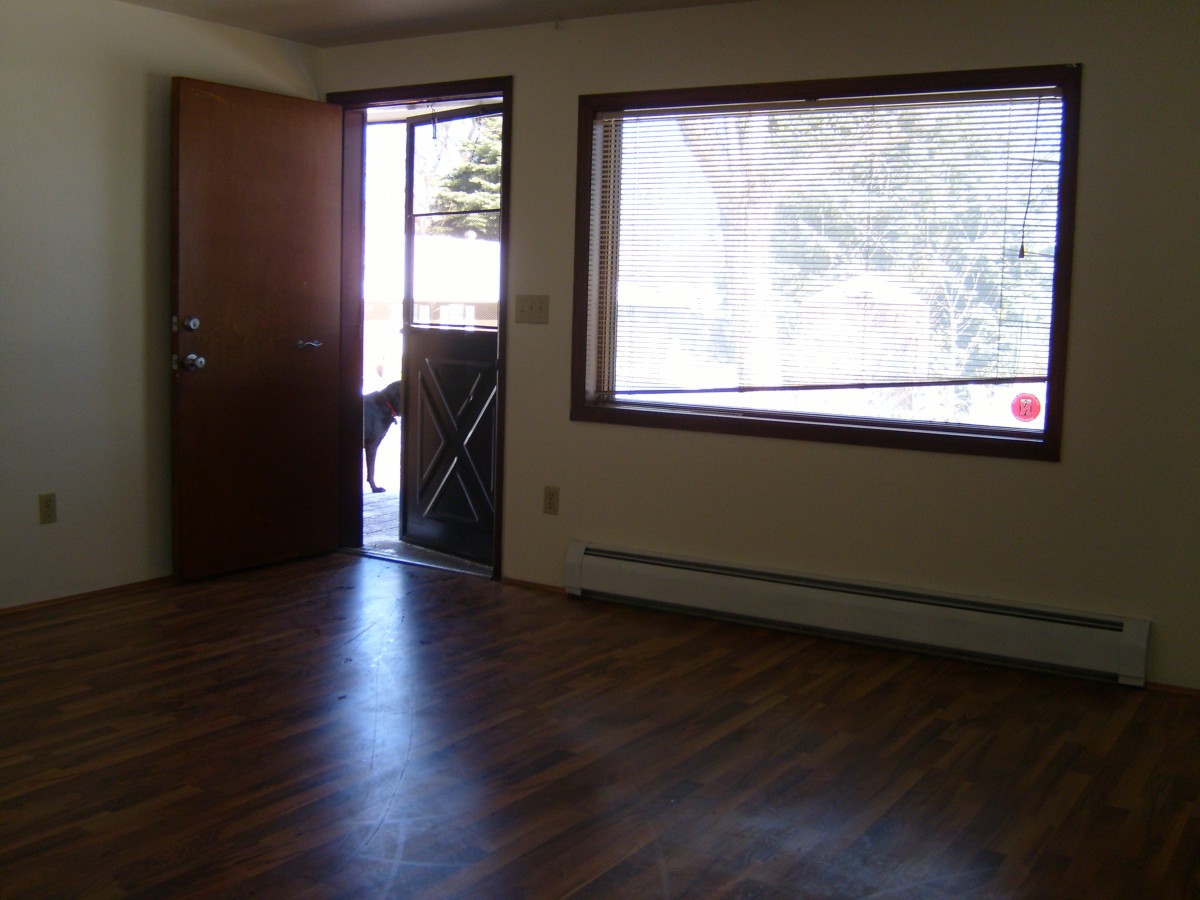Living area in 3185 2 bedroom unit