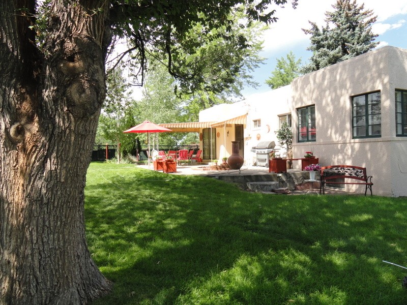  That beautiful green lawn is irrigated by well water!