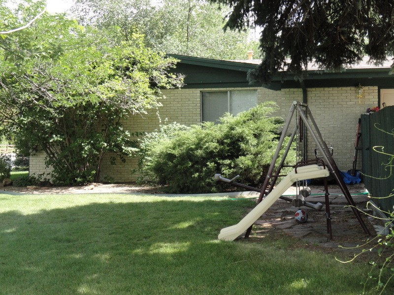 Play area for the 2 bedroom!