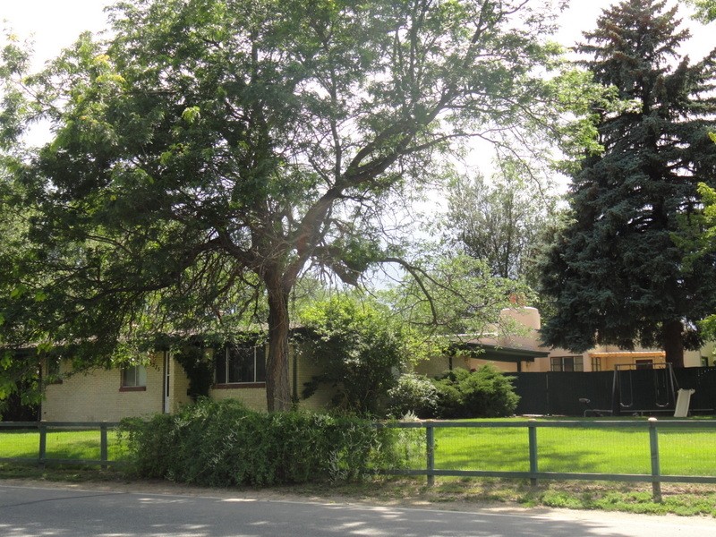 3275 Pierce