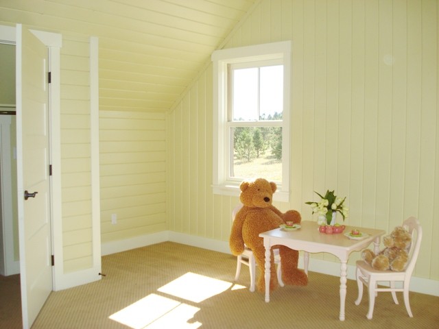 Upstairs Bedroom #1