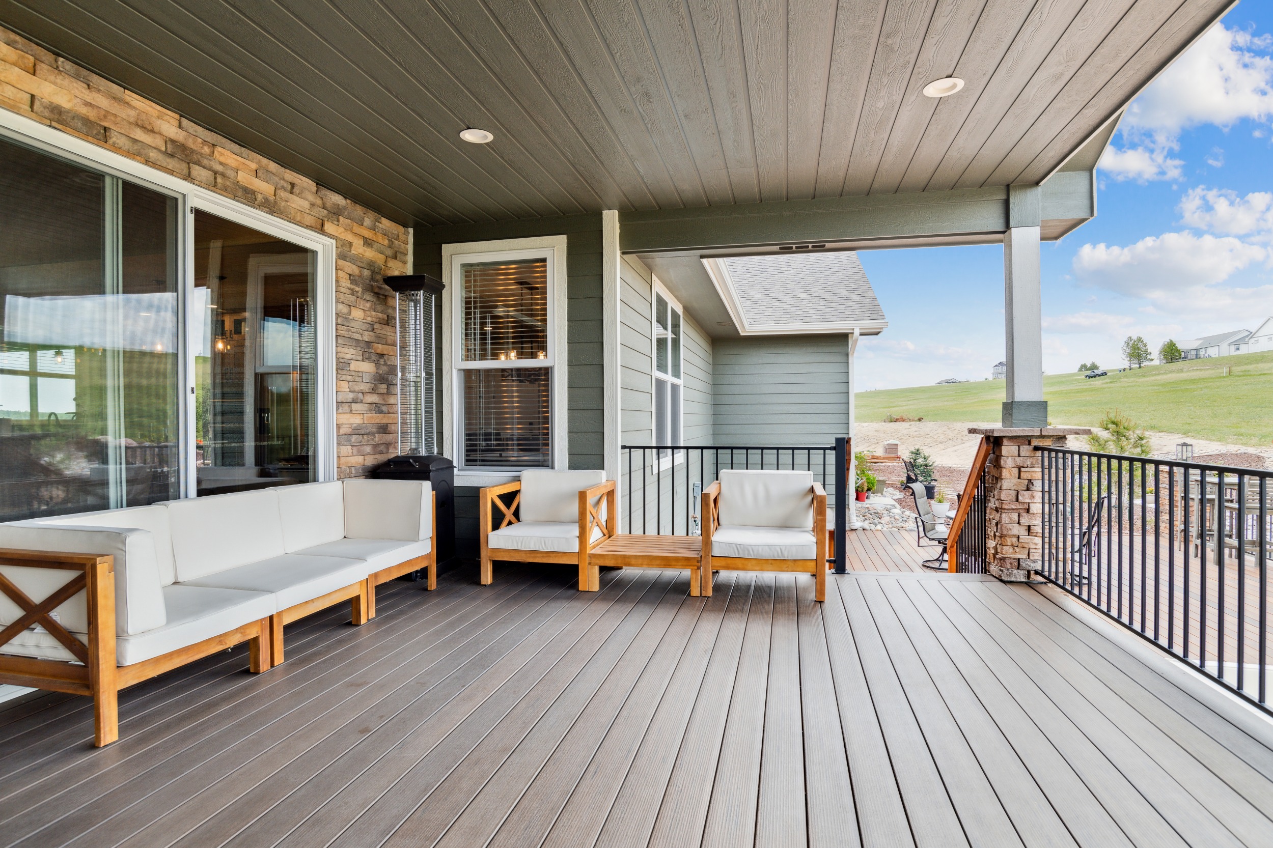 Covered Trex Deck with Cable/TV Ready
