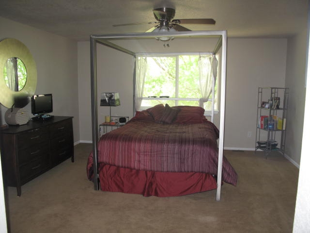 8-master bedroom