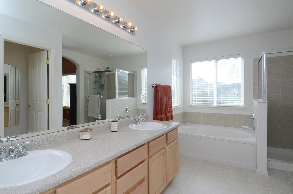 Master bath.jpg
