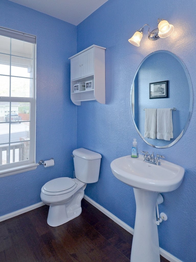 Guest Bath.jpg