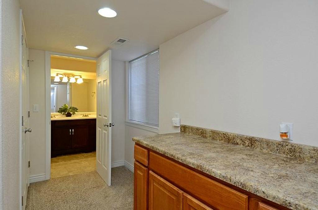 Lower Bathroom.jpg