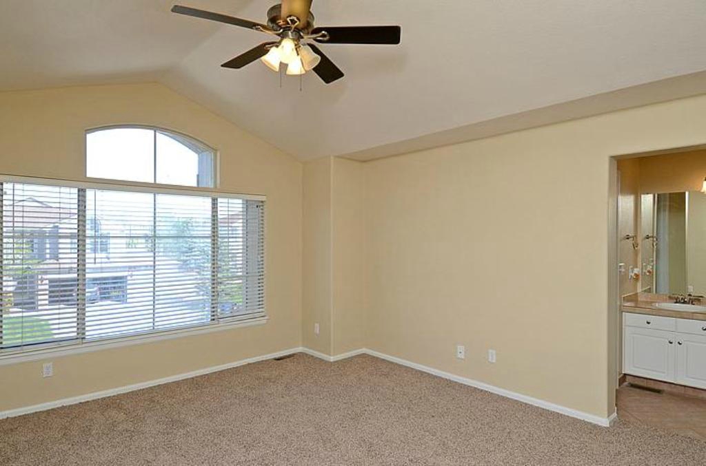 Master Bedroom.jpg