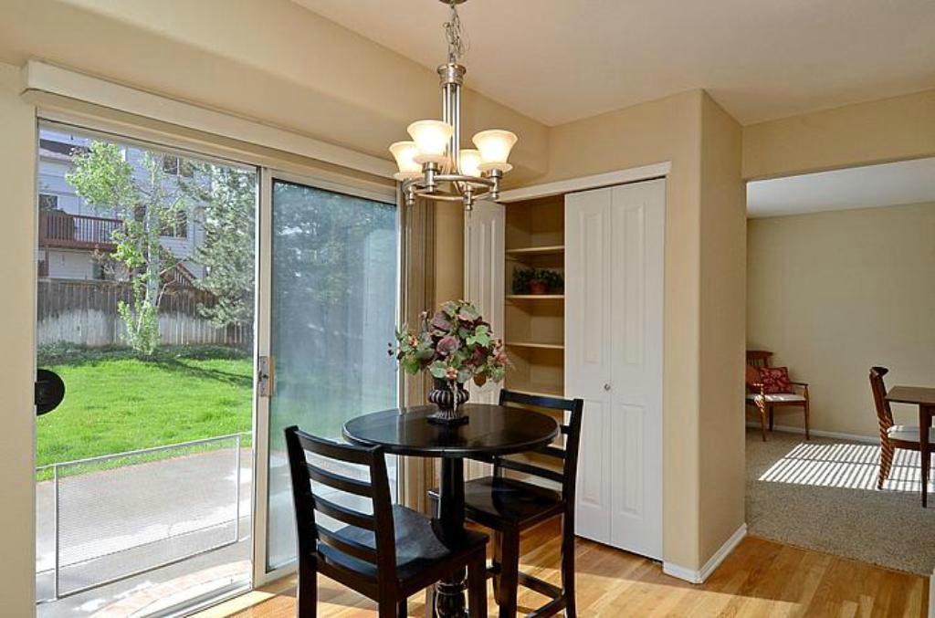Breakfast Nook.jpg