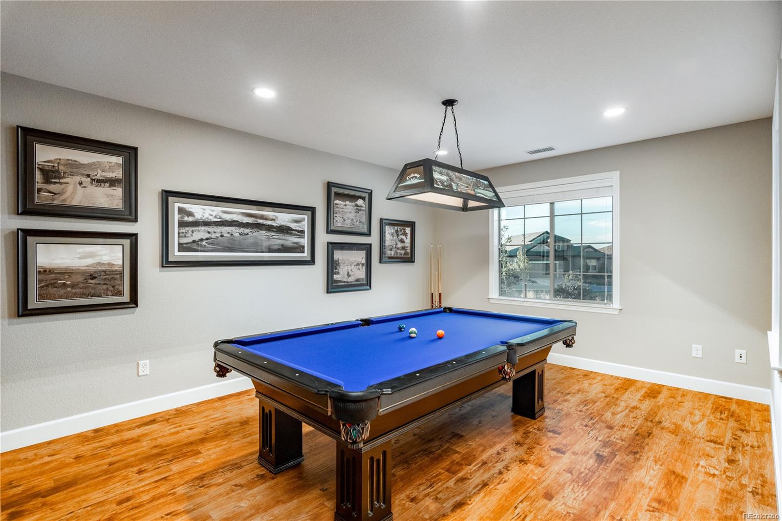 rec- area is perfect for entertaining.