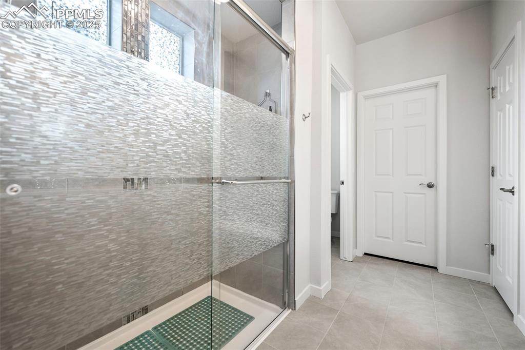 Huge shower.