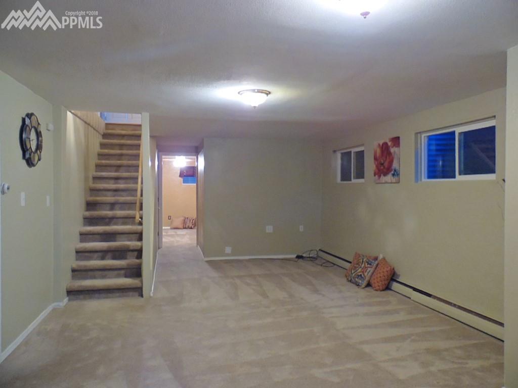 Family Room Alternate View