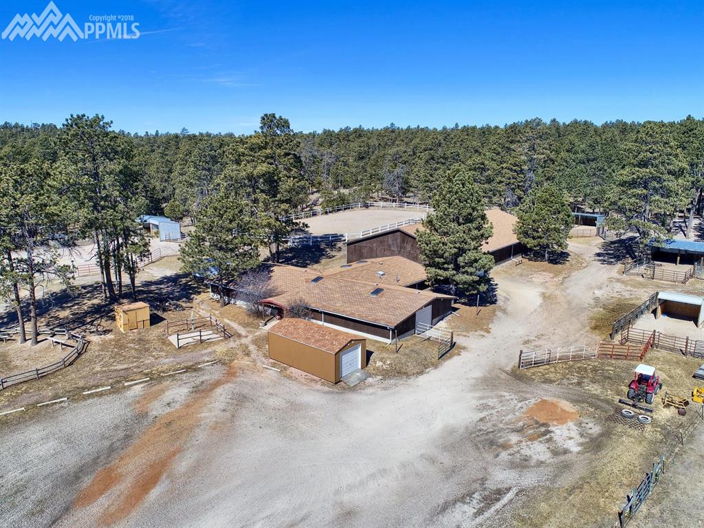 Outbuildings Galore! Let The Possibilities Begin!