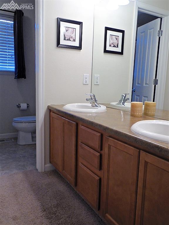 Double vanity master bath