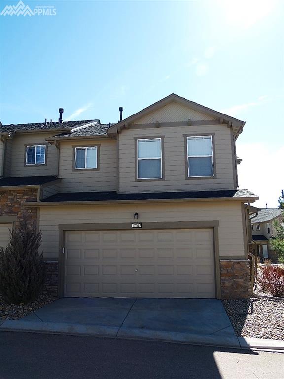 2 Car garage! Plus guest parking!