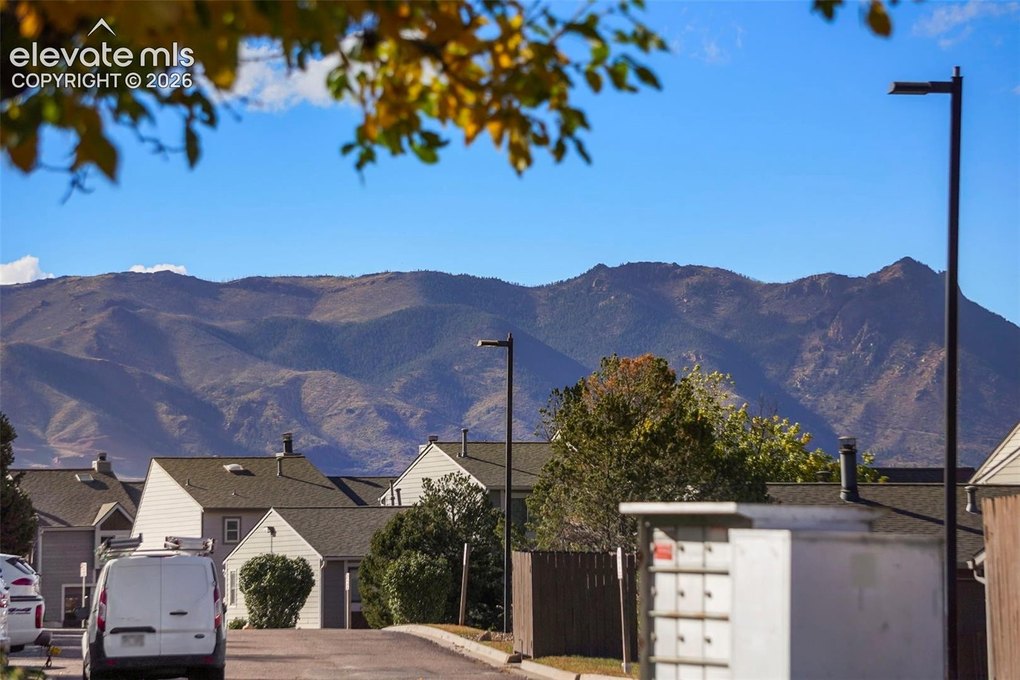 Beautiful mountain views and a trailhead at the back!