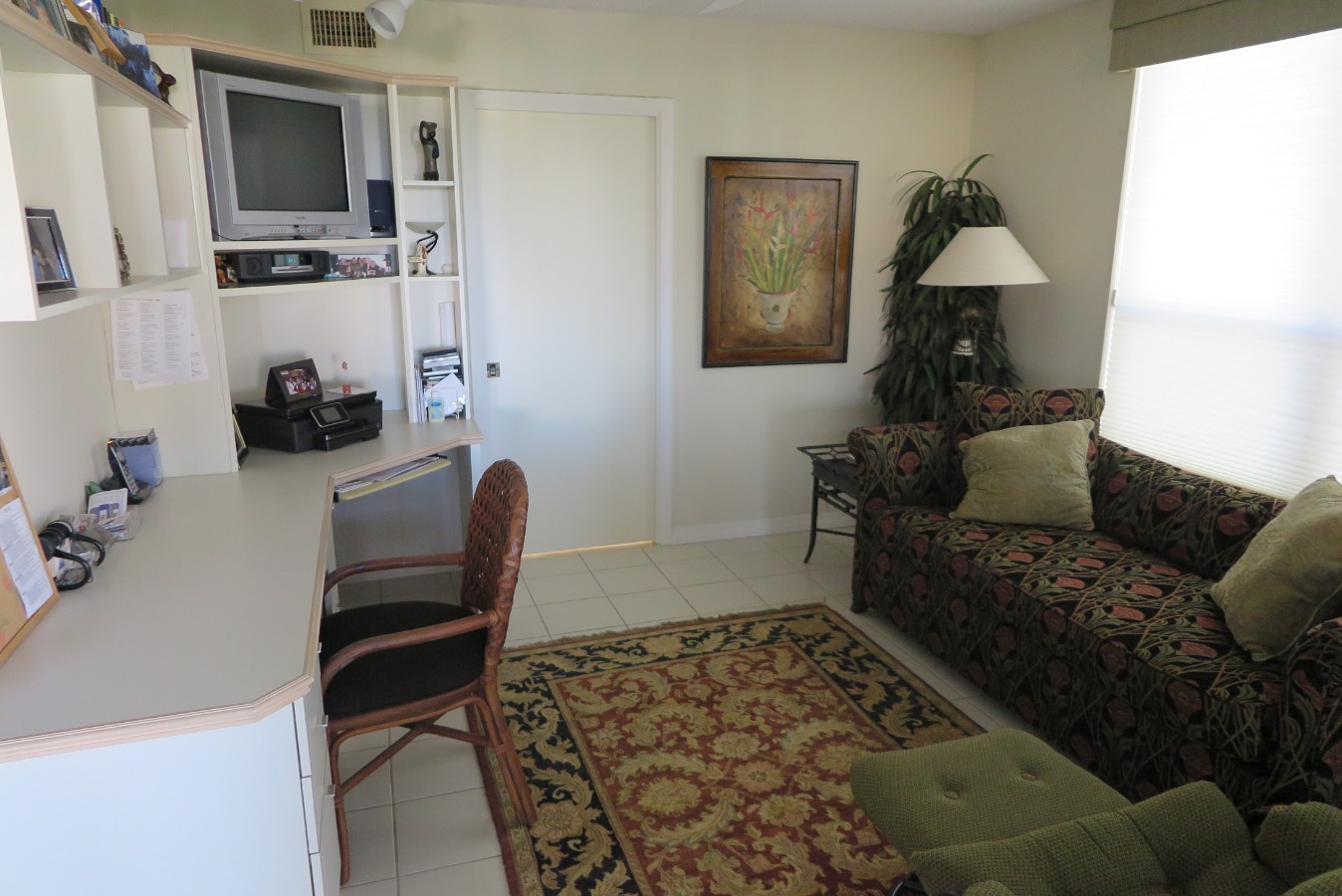 Bedroom/den