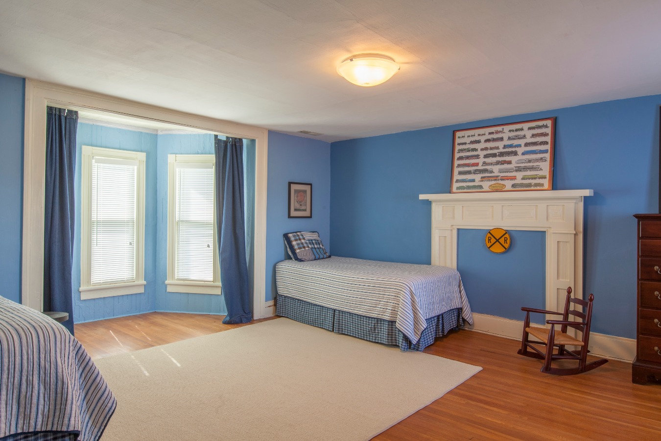 Bedroom with Bay Window and full bath with ceramic tile floor