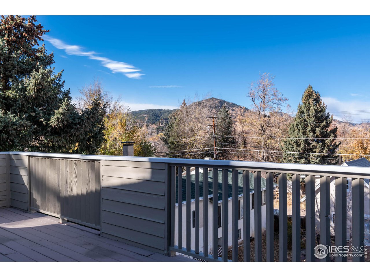 Deck outside Upper floor with Foothills Views!