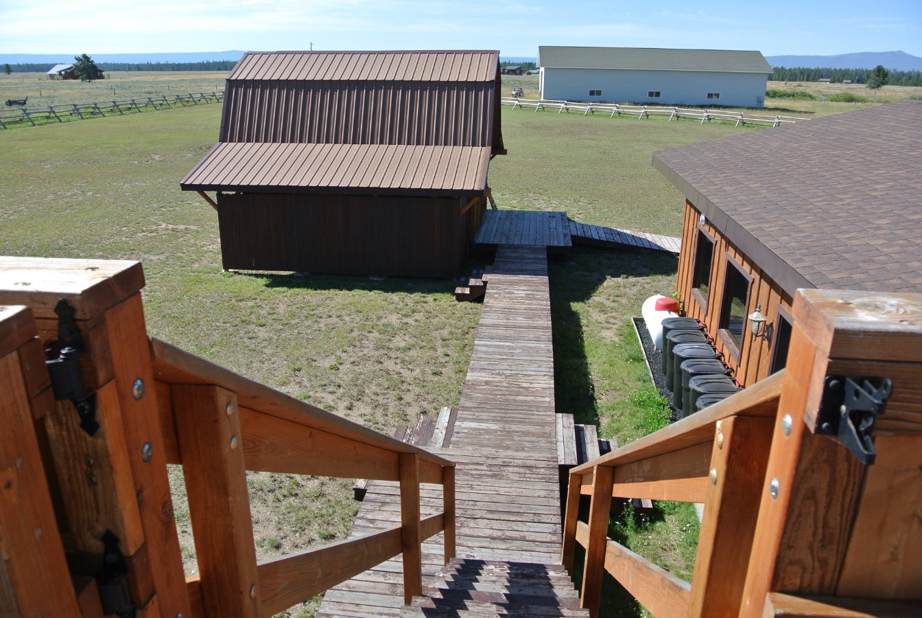Walkways from Upper/Lower Deck