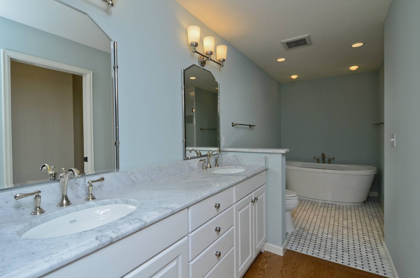 6721_s_kearney_ct_MLS1058284_HID701216_ROOMmasterb