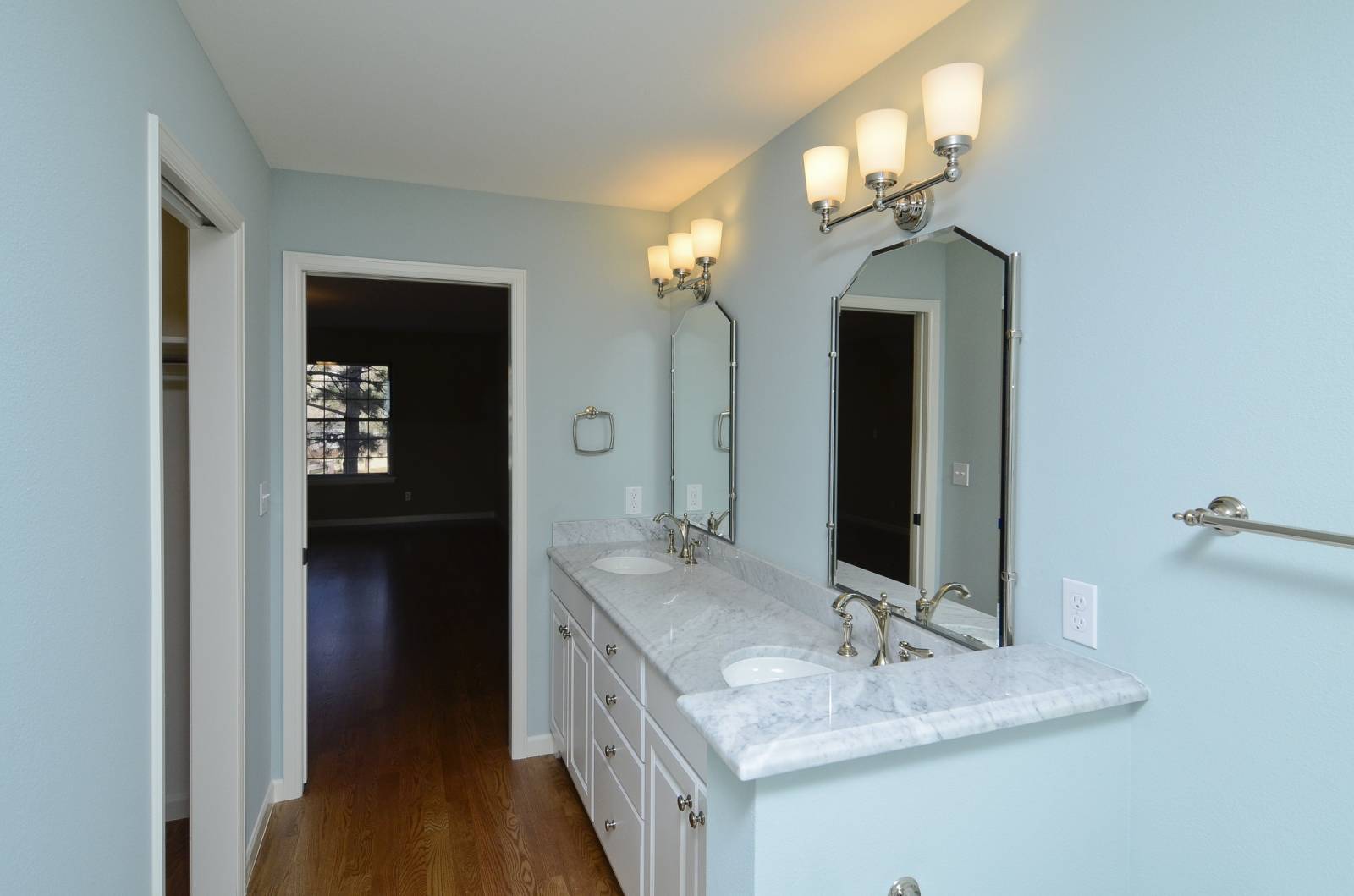 6721_s_kearney_ct_MLS1058284_HID701216_ROOMmasterb