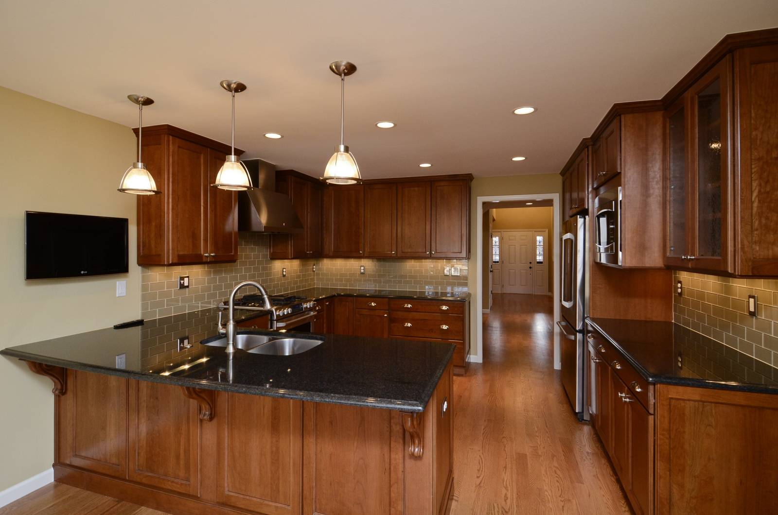 6721_s_kearney_ct_MLS1058284_HID701216_ROOMkitchen