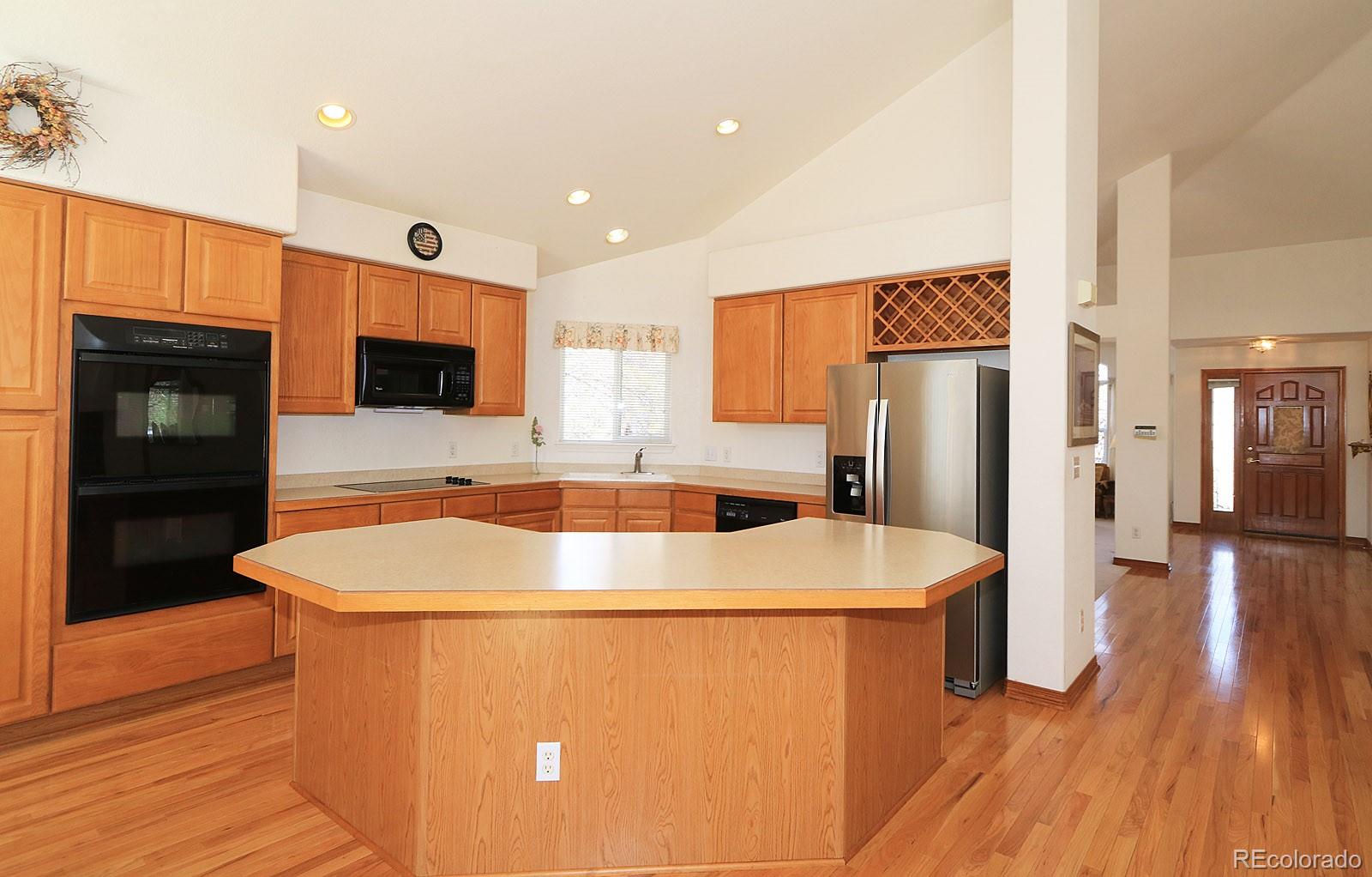 Capacious kitchen with island