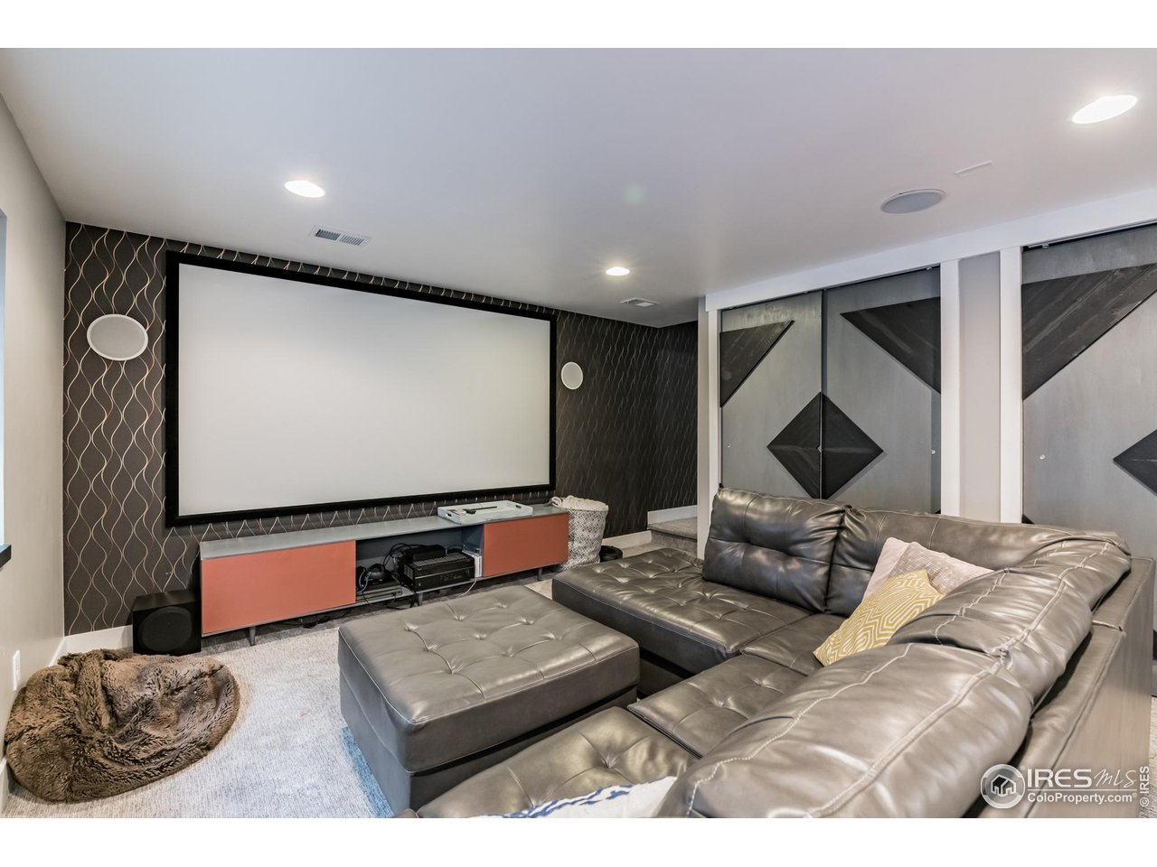 your own private movie theater in the basement