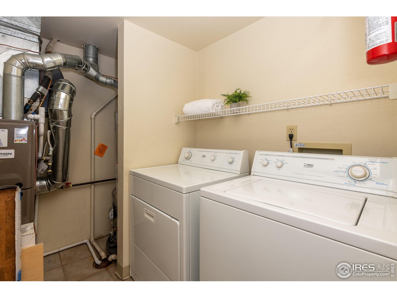 Full laundry/ HVAC/utility room washer/dryer included