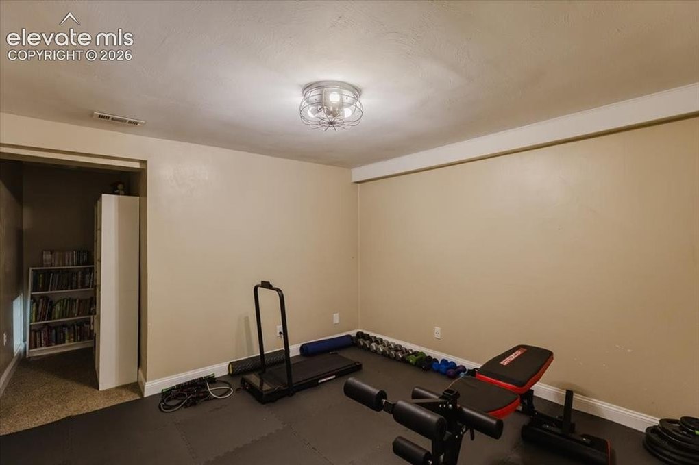 Flex room