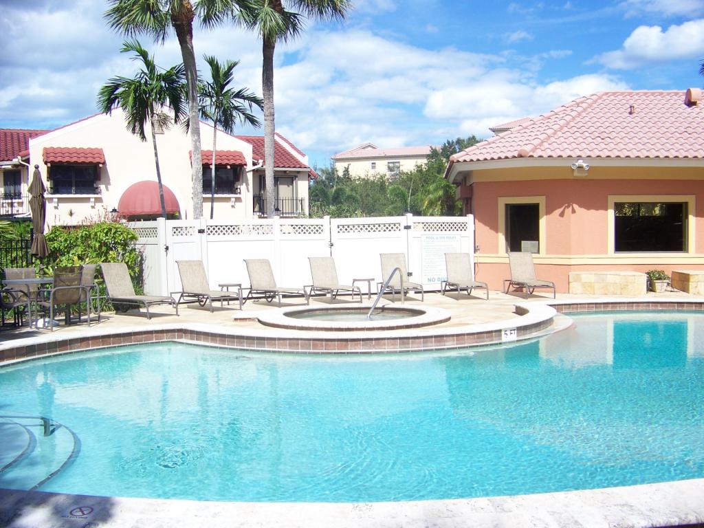 COMMUNITY POOL