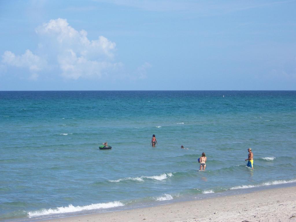 BEACH 3