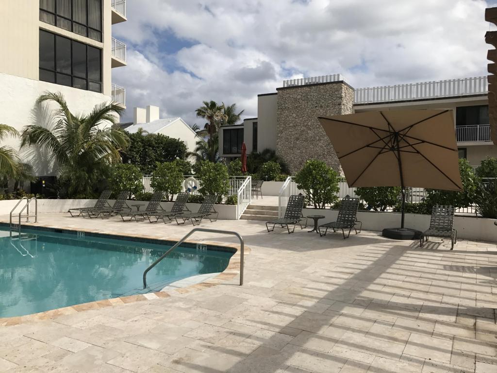 POOL & PATIO AREAS