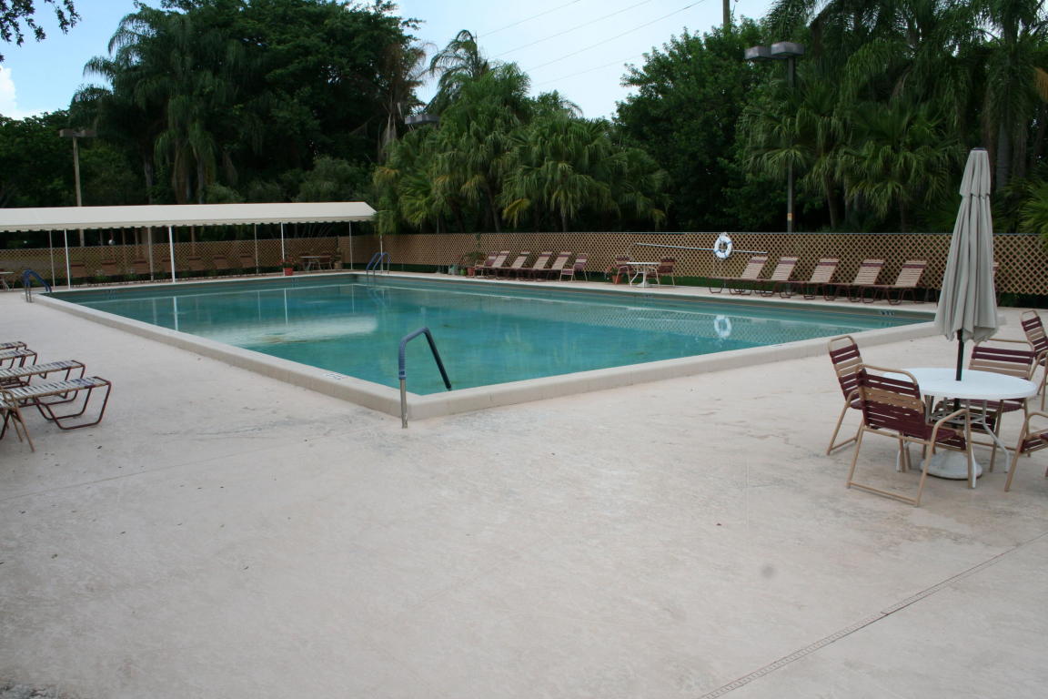 Community pool