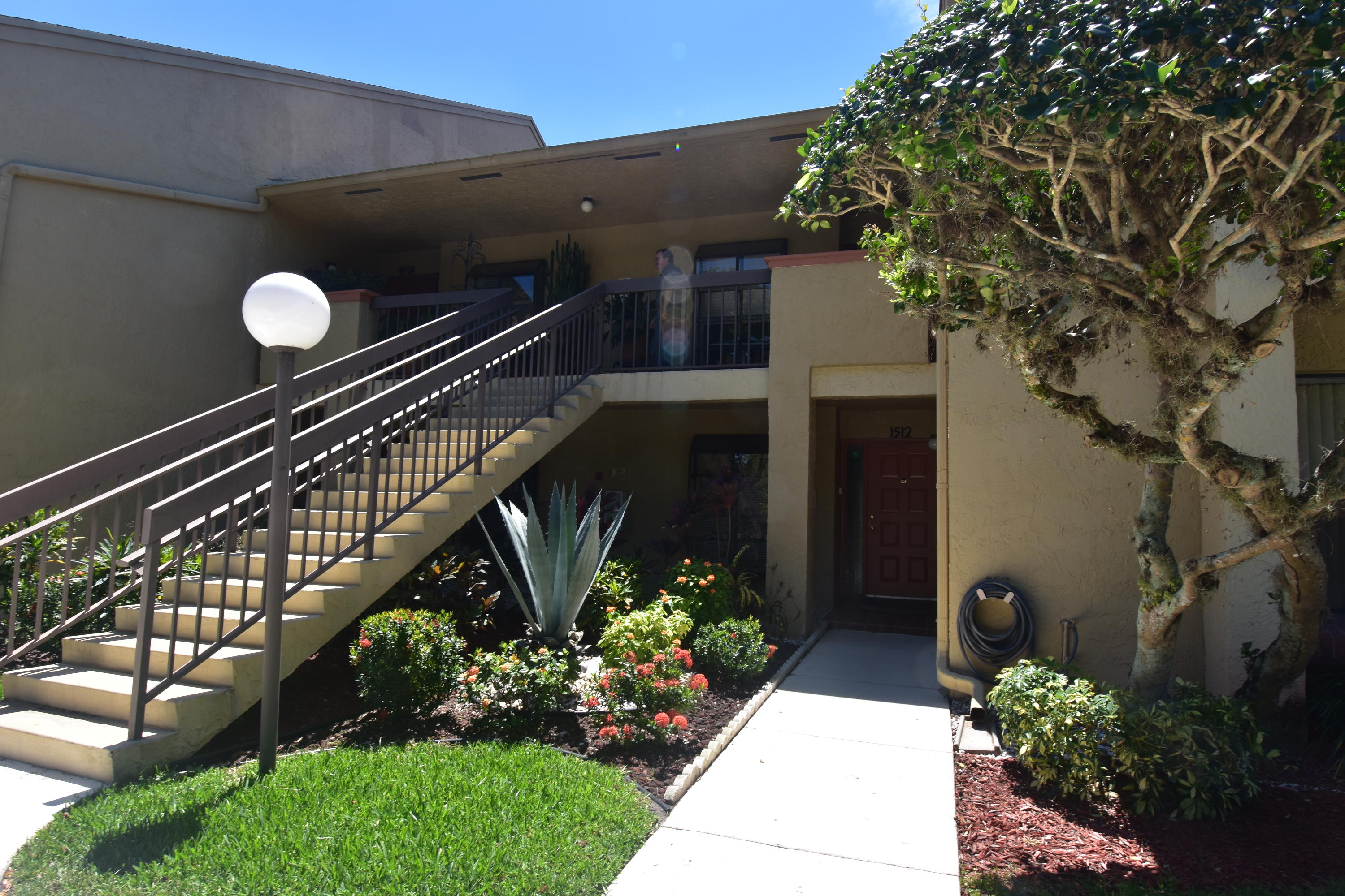 5054 Golfview Court - 1522