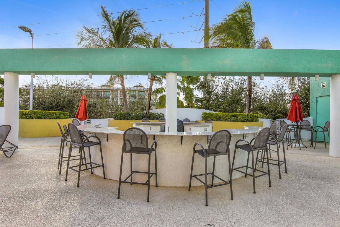 Outdoor Gazebo/Pool Area