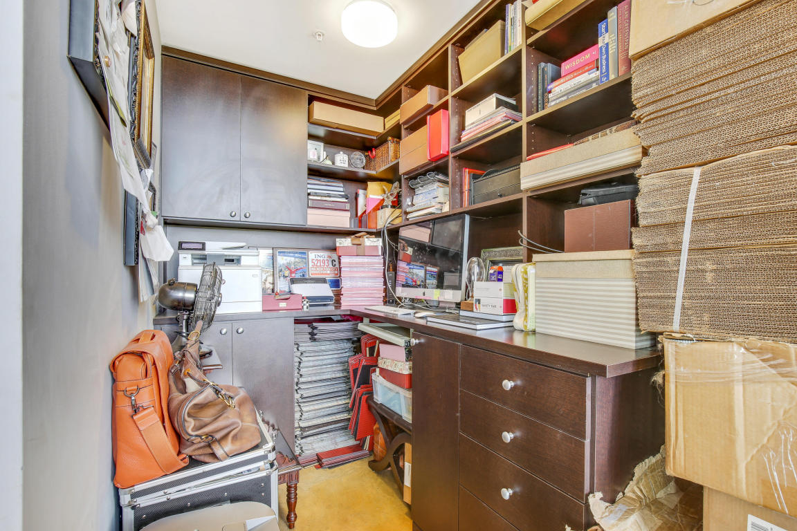 Loft Bedroom/Built-In Storage