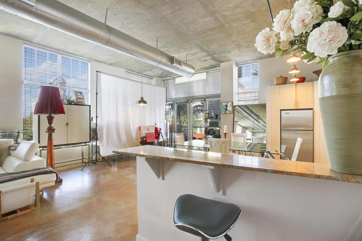 Bright  Loft Floor Plan
