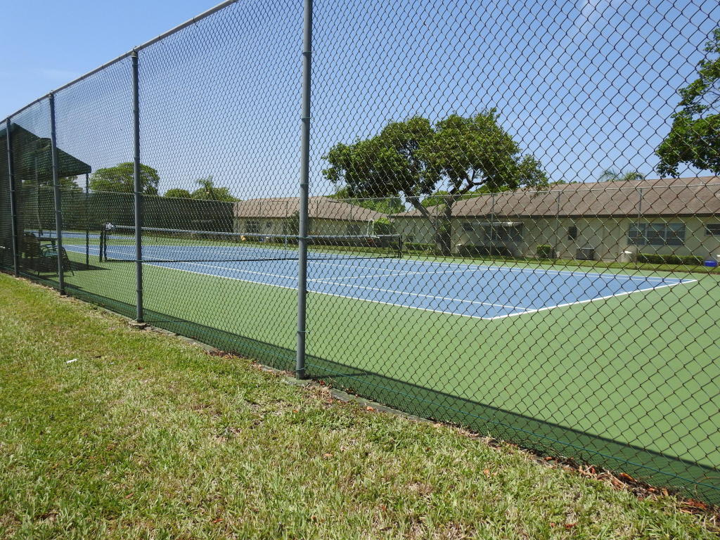 Community Tennis Courts