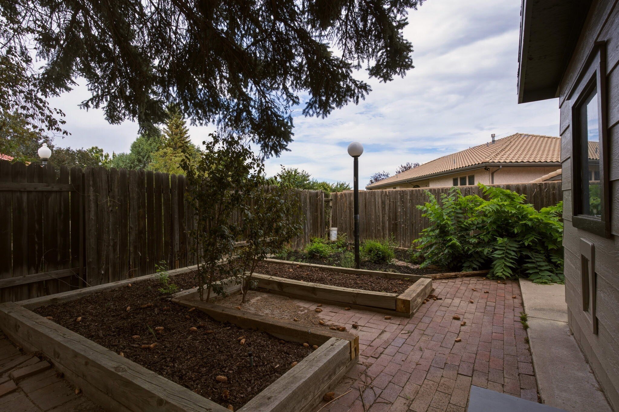 Raised planter beds