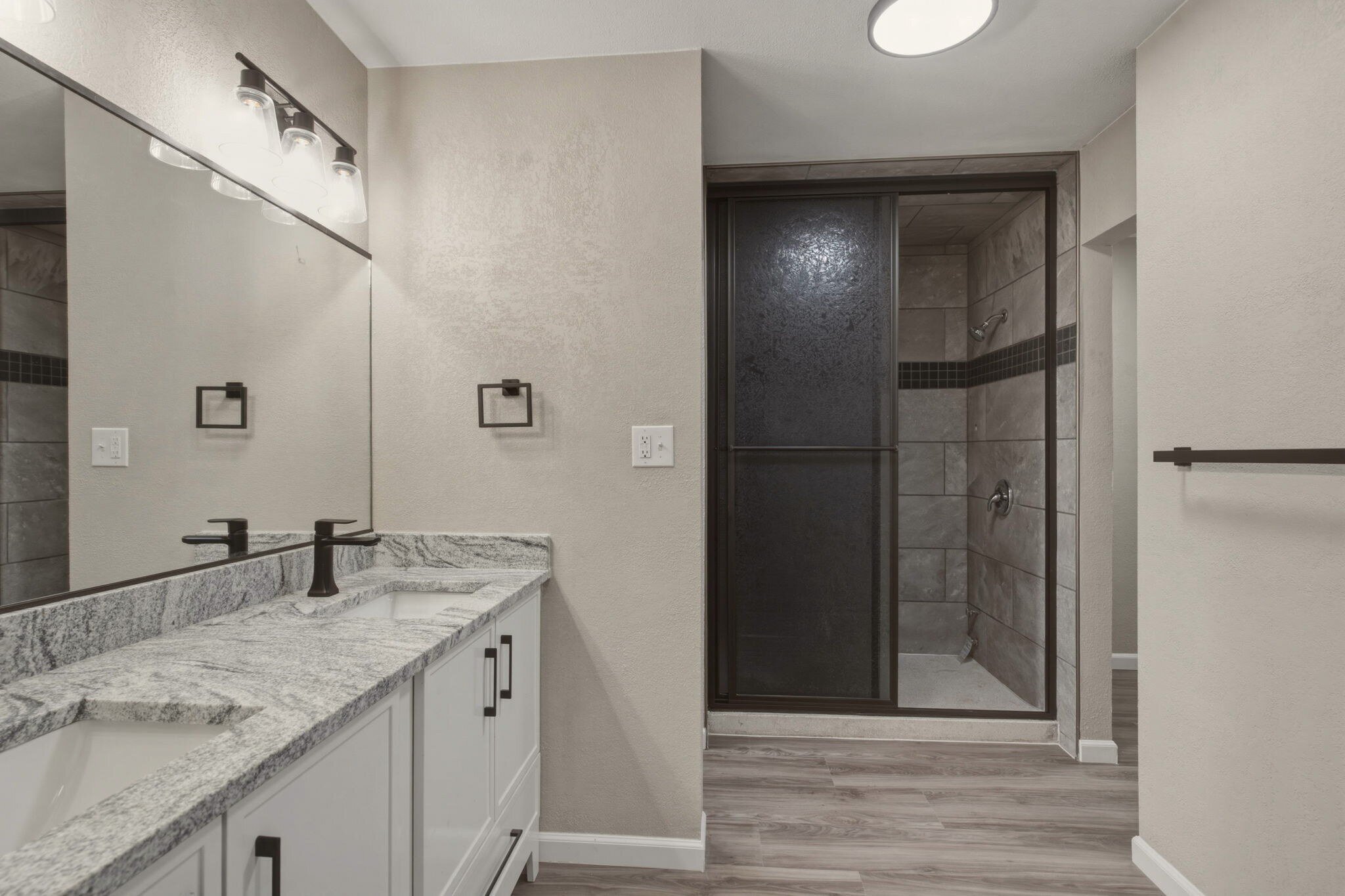 Master 5 piece bathroom