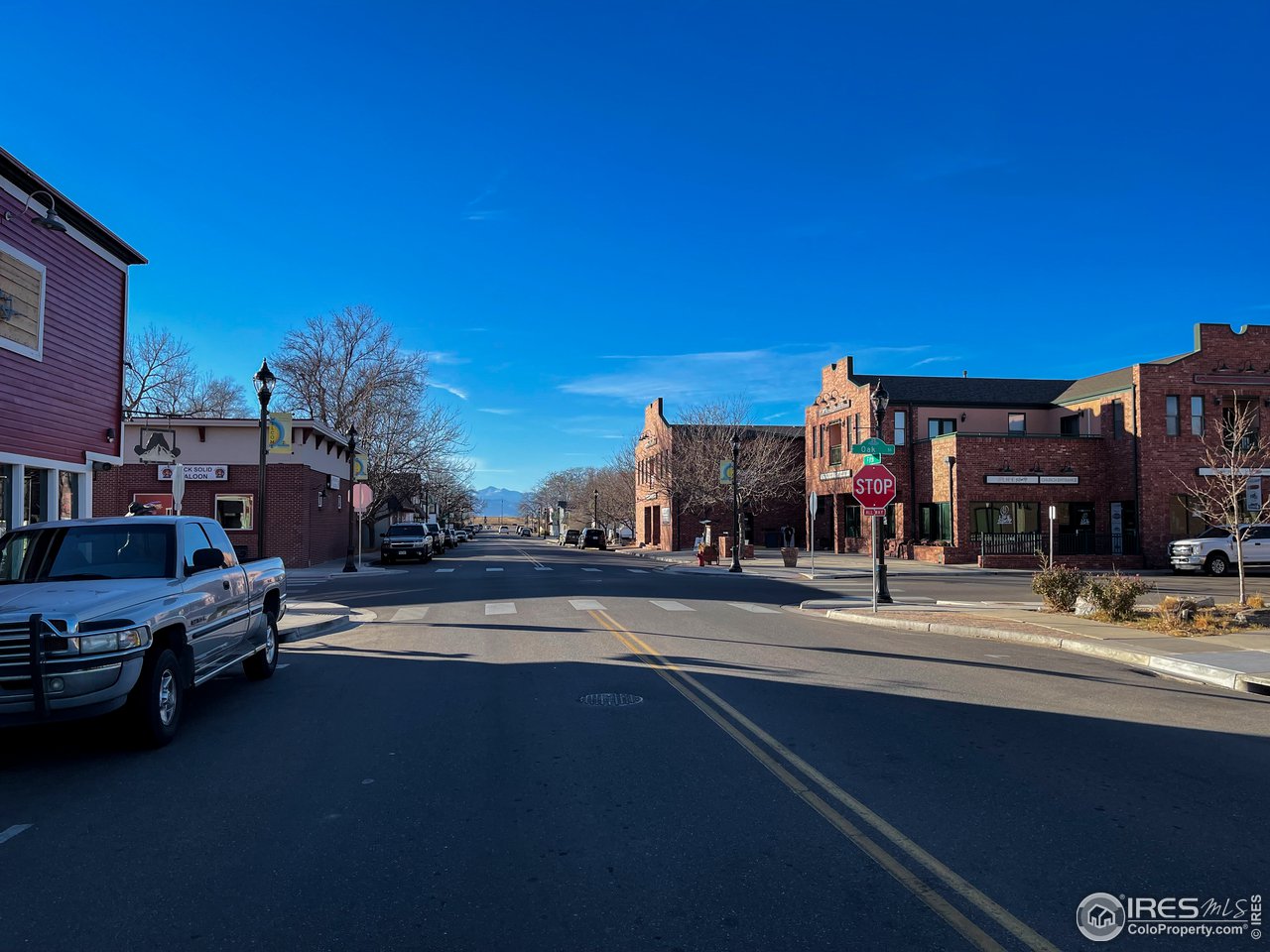 234 5th St has great access to Frederick's vibrant 5th st with great views of the mountains and numerous restaurants and shops.