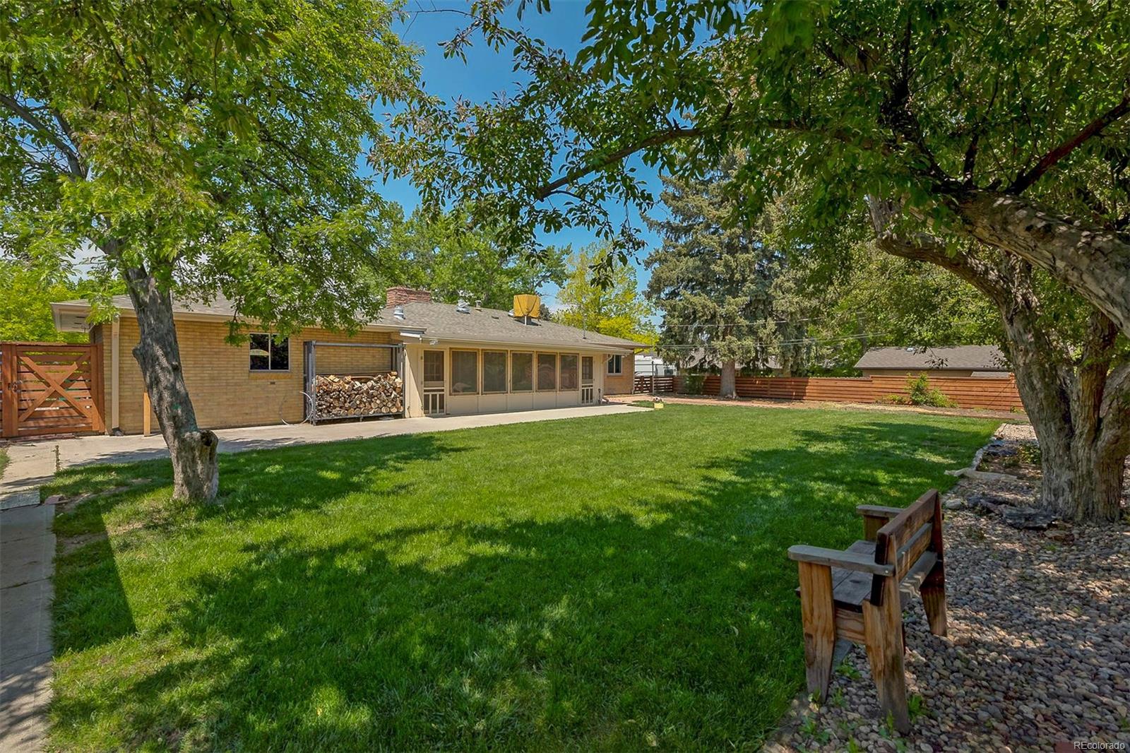 Expansive park-like back yard