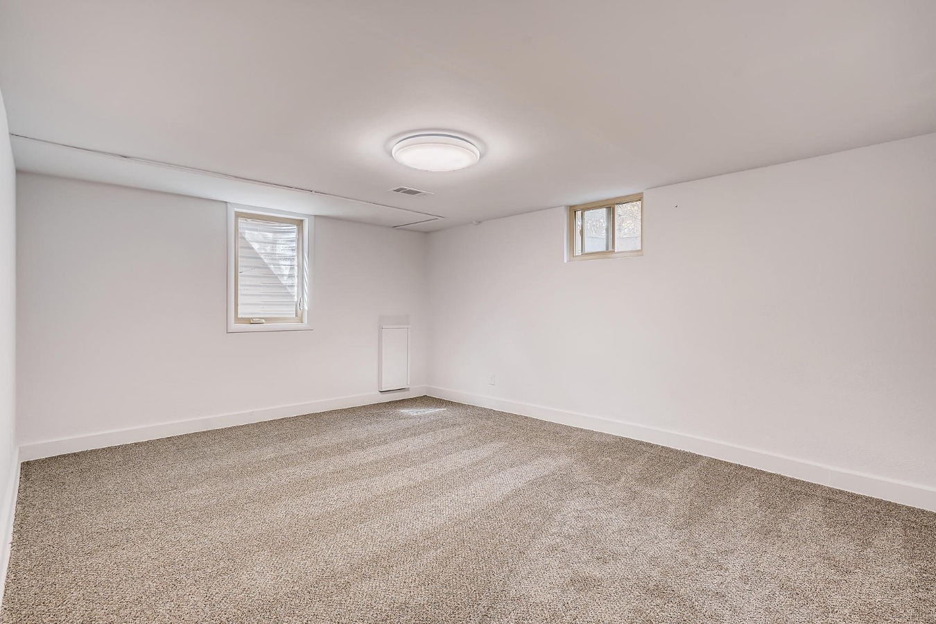 Basement Bed #1 w/egress and walk-in closet