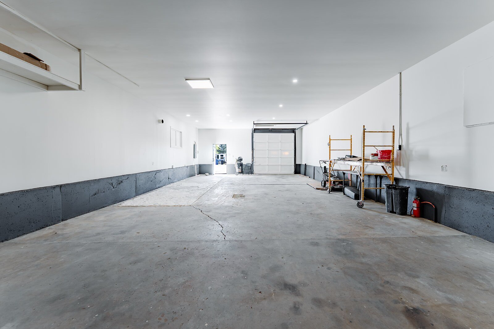 6-Car Detached Garage
